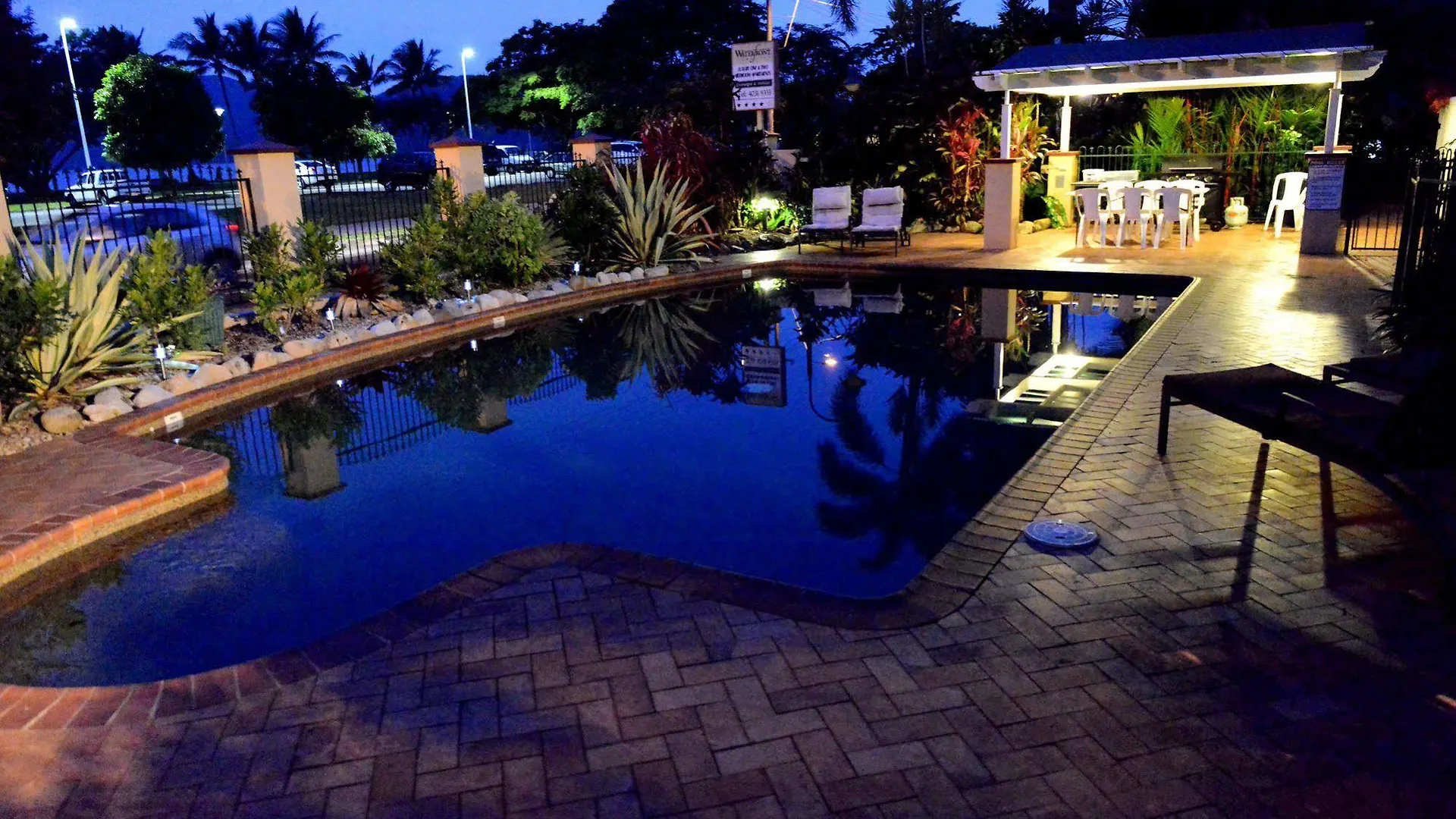 Waterfront Terraces Aparthotel Cairns Australia