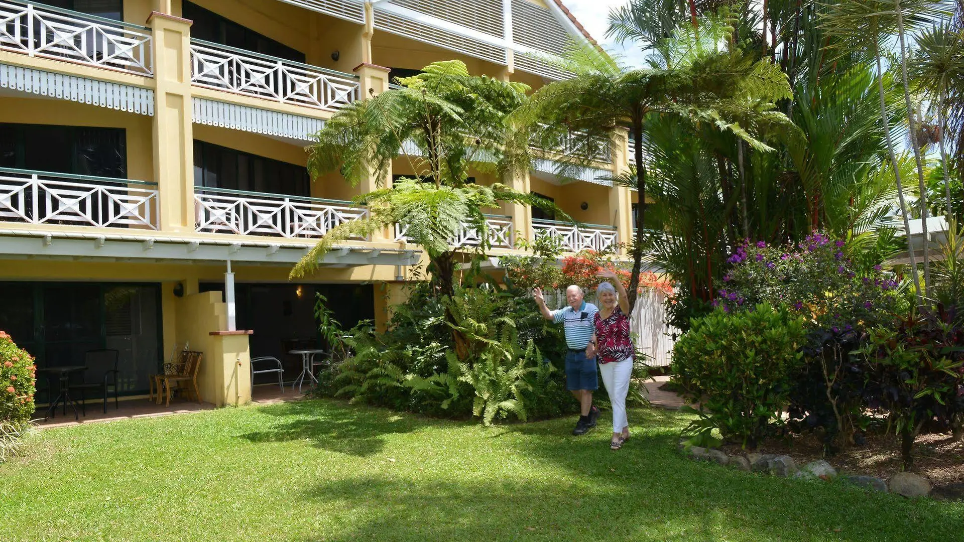 ****  Waterfront Terraces Aparthotel Cairns Australia